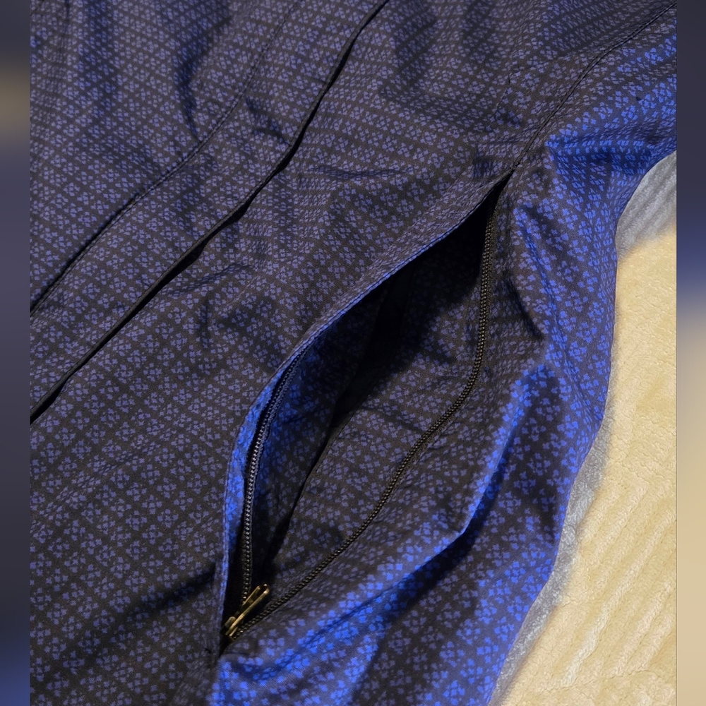Columbia Omni-Tech Breathable Hooded Rain Jacket, Blue Grid Print, Size Small - Picture 5 of 10